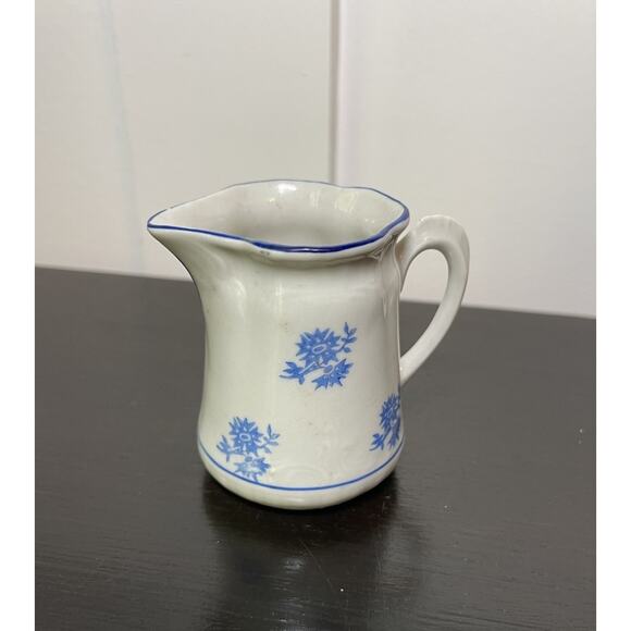 Arabia Made in Finland Small Jug 2.5" Creamer Pitcher Vintage Blue Flowers - Picture 1 of 8